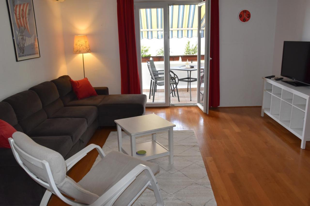 Appartement Apartman Tina à Poreč Extérieur photo