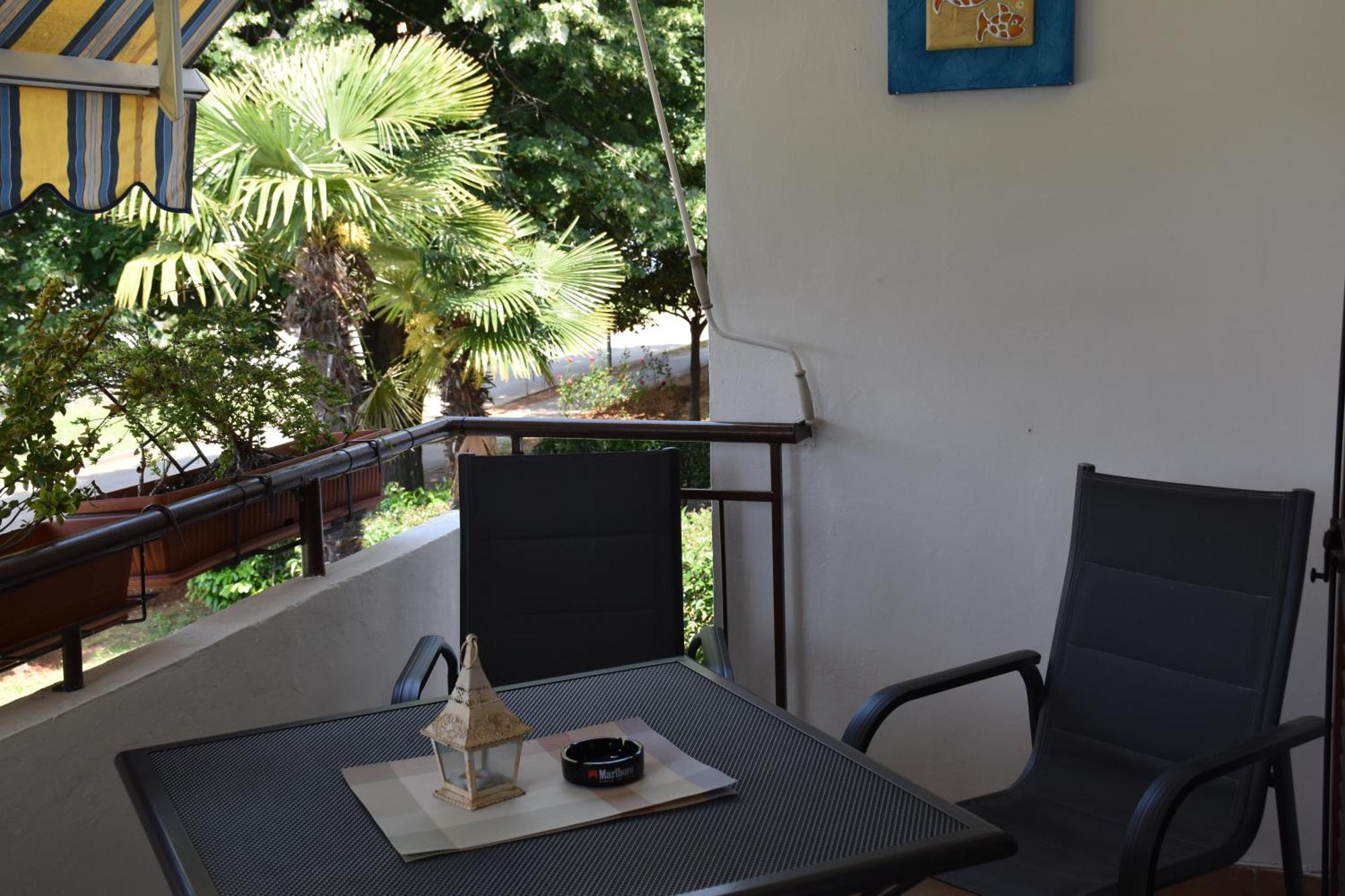 Appartement Apartman Tina à Poreč Extérieur photo