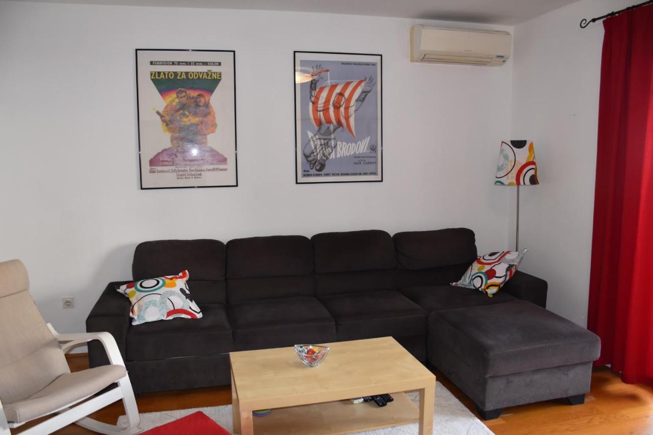 Appartement Apartman Tina à Poreč Extérieur photo